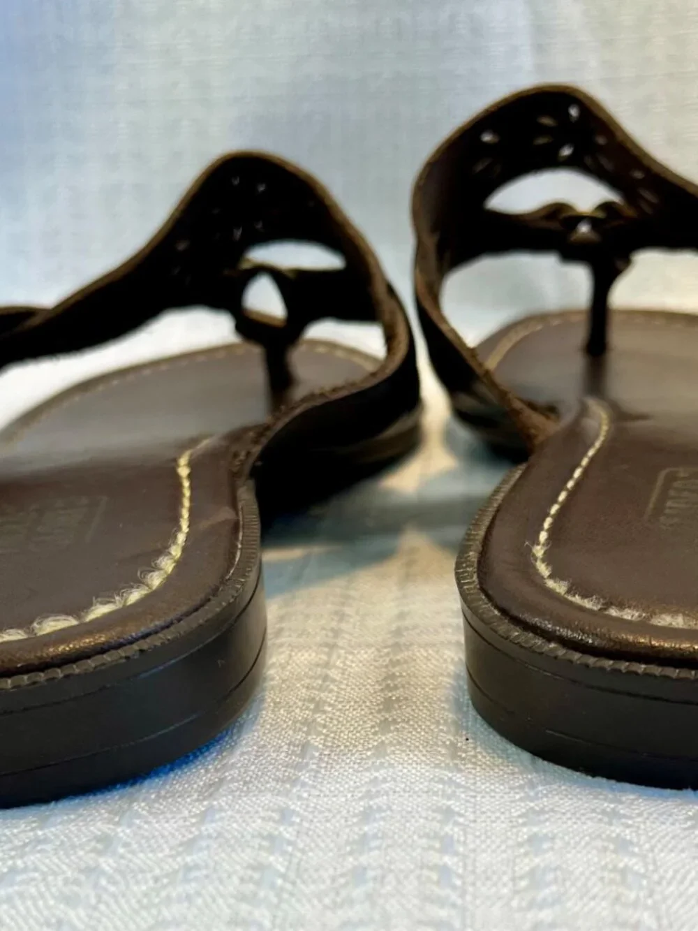 Faded Glory Flat Thong Sandals Dark Brown size 7.5
